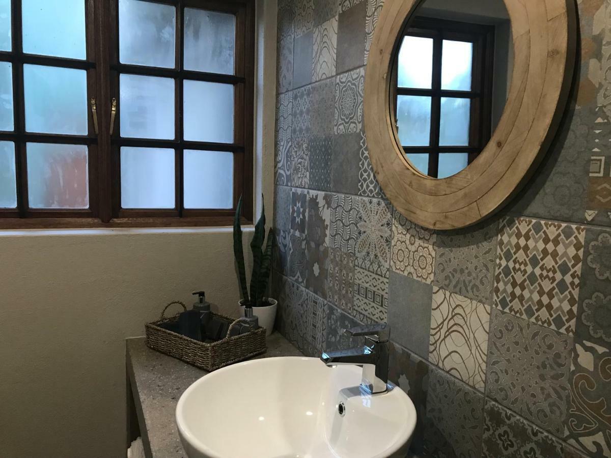 Lowveld Living Guesthouse Mbombela Eksteriør billede